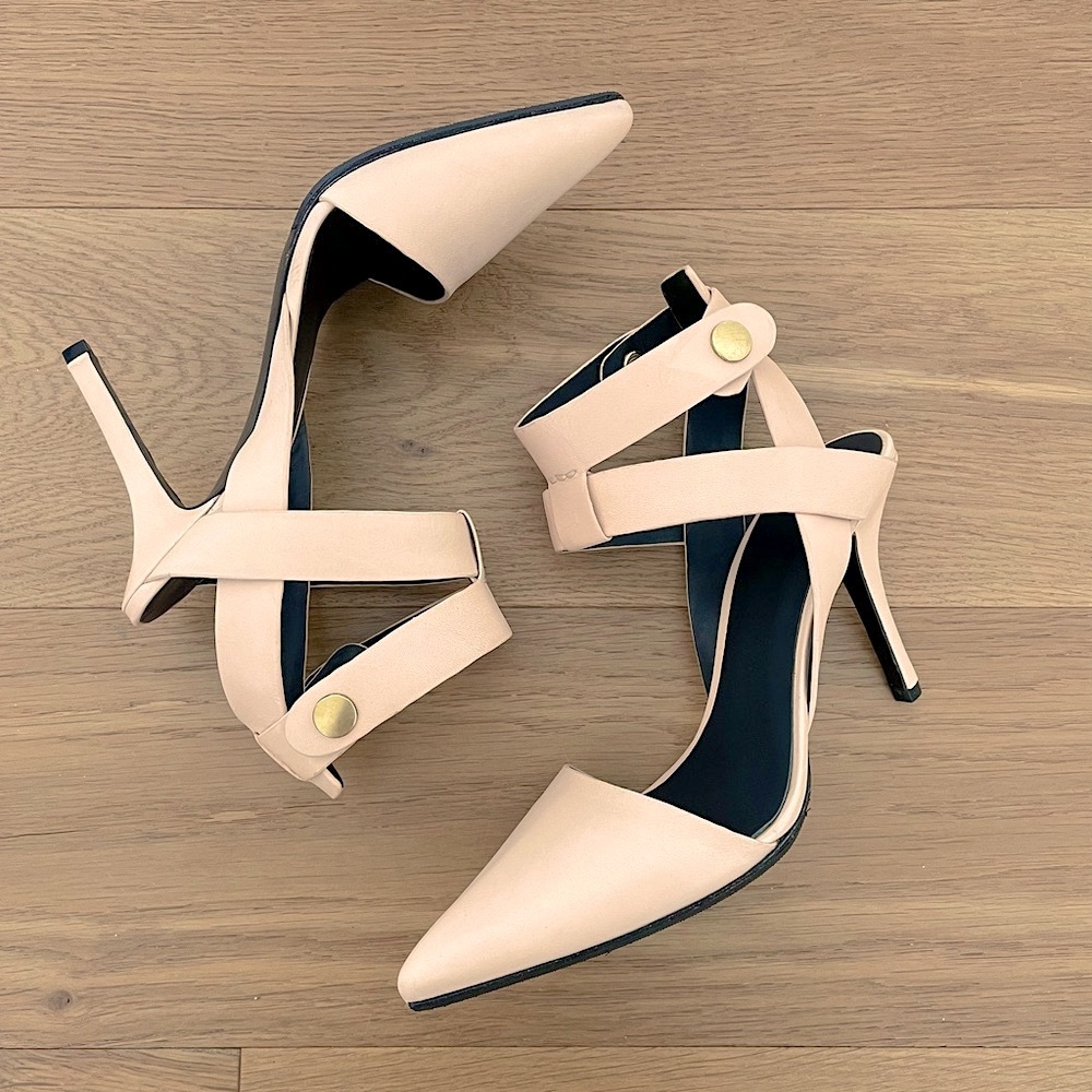 ✨𝙷𝚘𝚜𝚝 𝙿𝚒𝚌𝚔✨ALEXANDER WANG Sonja Leather Pumps Sand IT38.5